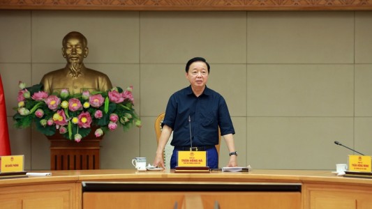 Phó Thủ tướng yêu cầu khẩn trương sửa đổi Luật Xây dựng, cắt giảm đến 50% thủ tục hành chính