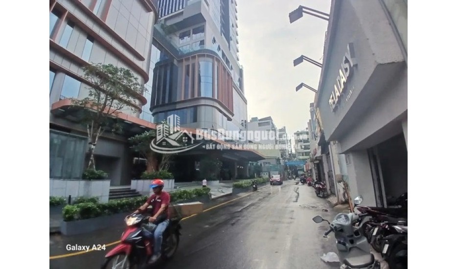 BÁN BIỆT THỰ TRUNG TÂM QUẬN ĐANG LÀ CHDV DÒNG TIỀN 1,5 TỶ/NĂM, 47 TỶ GIẢM CHÀO