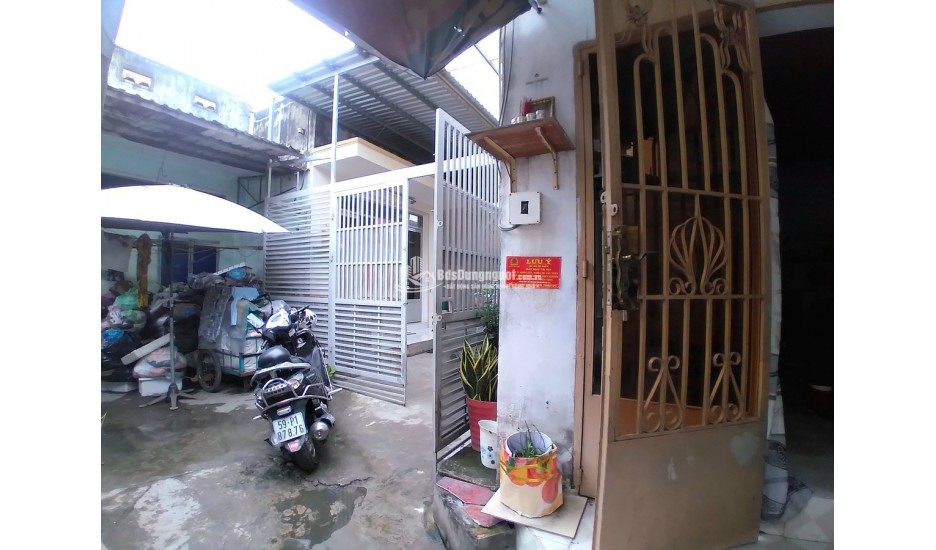 NHÀ GIẢM CÒN 15 TỶ 5 DIỆN TÍCH KHỦNG 300M2 GẦN CHUNG CƯ Pegasuite