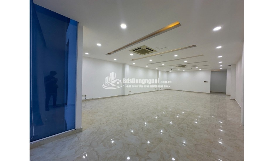 Cho thuê Nằm tại khu dân cư Vĩnh Hội sầm uất, tòa nhà có giá thuê cạnh tranhn phòng chuyên nghiệp tại GH Building, Quận 4 (Diện tích đa dạng)