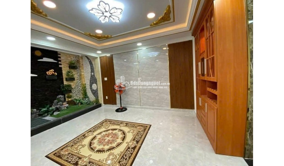 Biệt Thự Cho Thuê Đường Hoàng Sa Ngang 16m
