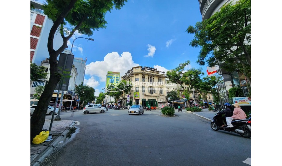 Cho Thuê Mặt Tiền Lê Thị Hồng Gấm, Phường Nguyễn Thái Bình Cũ, Quận 1 Cũ