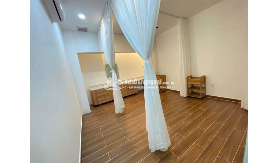 Nhà Phố Cho Thuê Nguyễn Thành Ý, Phường Đa Kao, Quận 1, Phường Tân Định